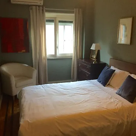 Apartamento Eca Queiroz *