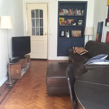 Eca Queiroz Apartamento